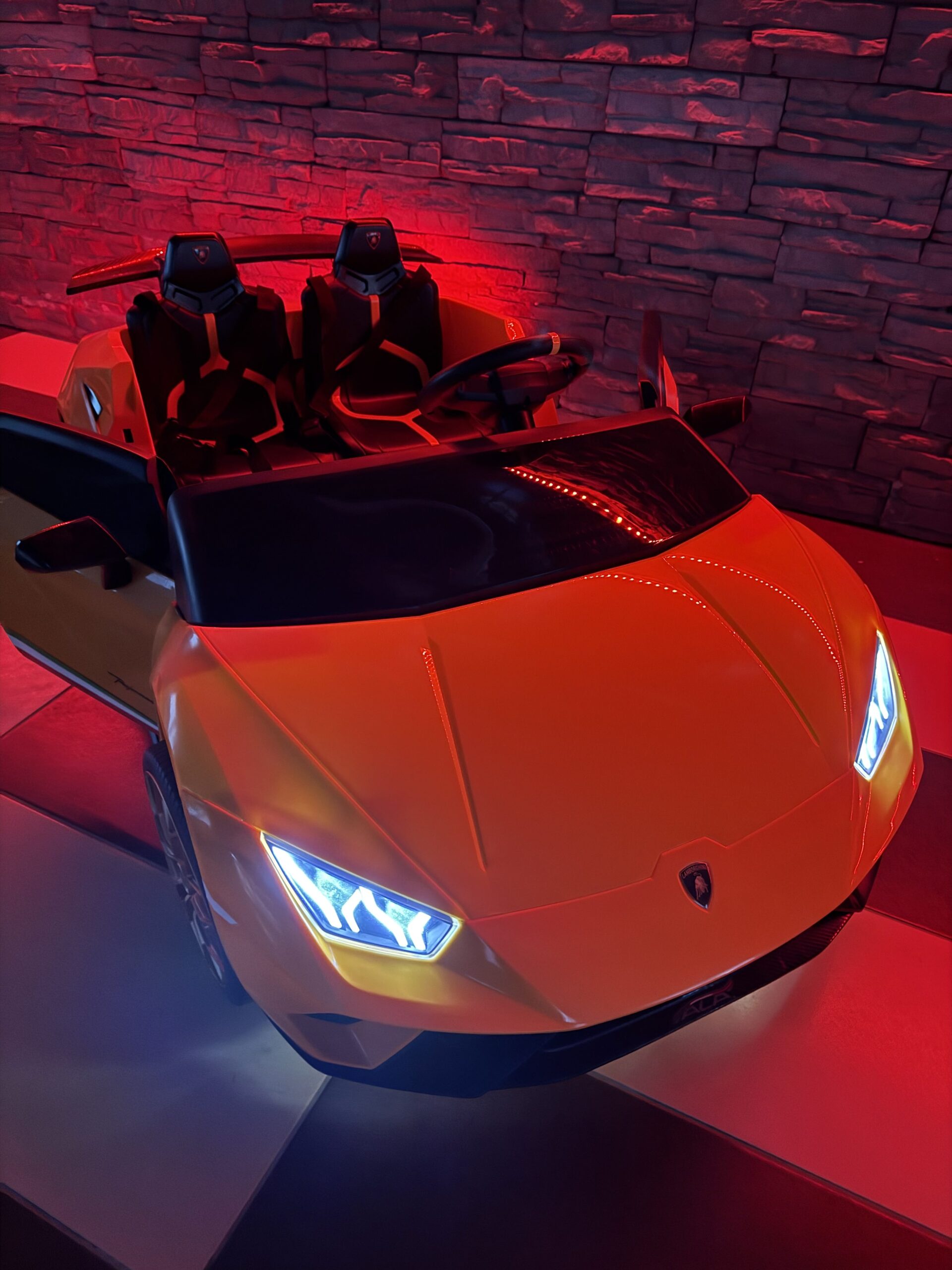 Lamborghini Revuelto 4x4 Premium - Image 11