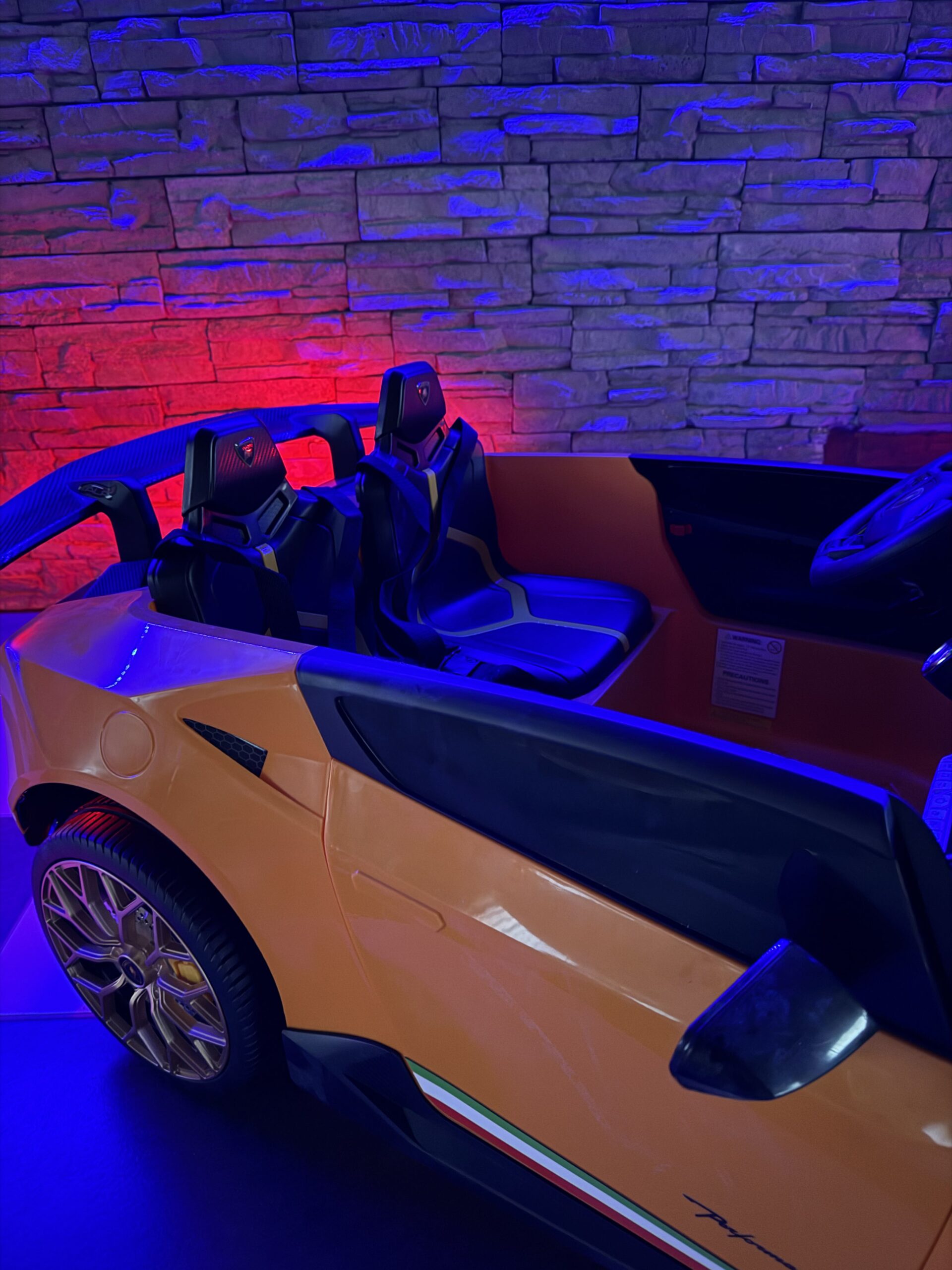 Lamborghini Revuelto 4x4 Premium - Image 18