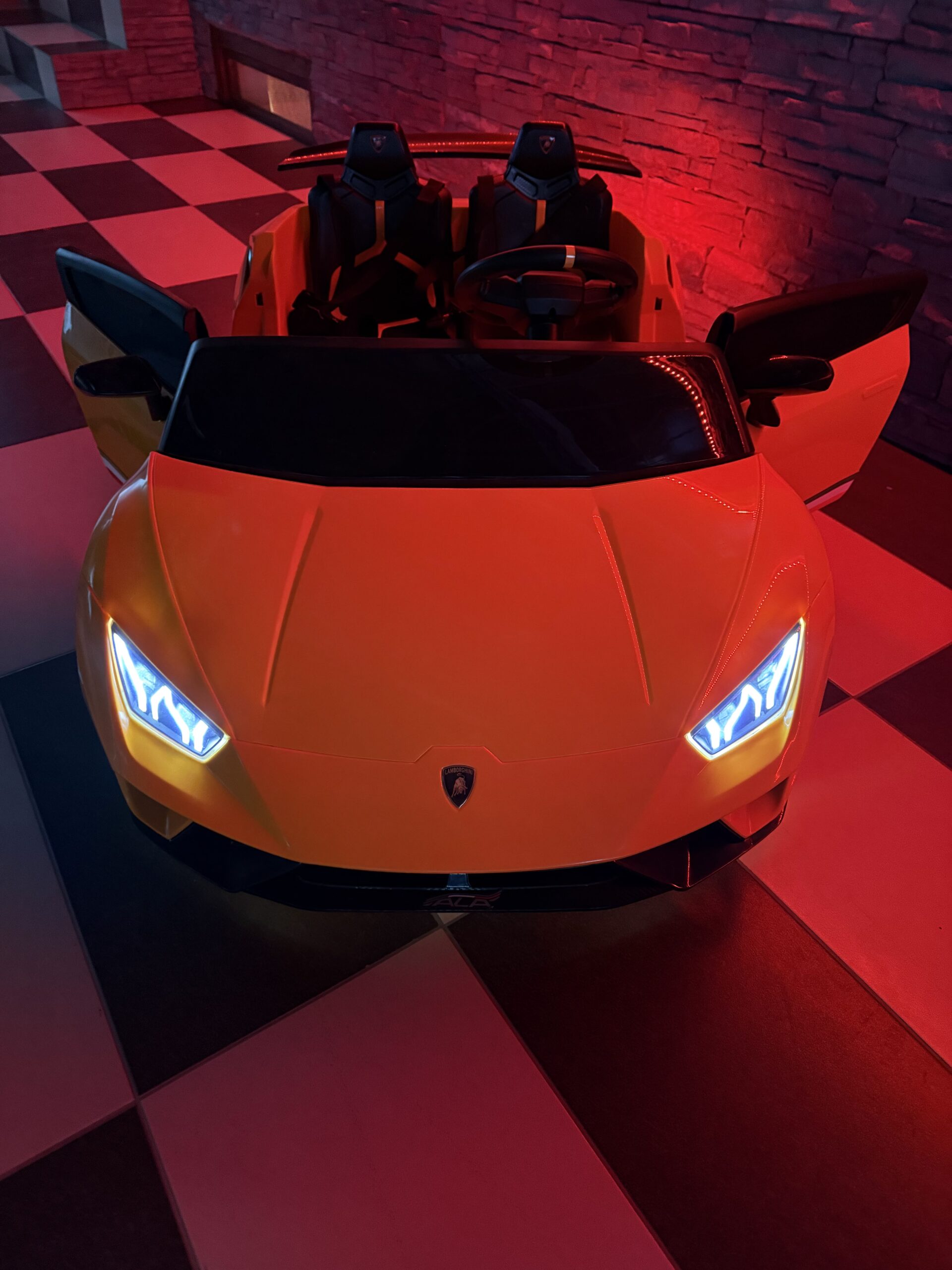 Lamborghini Revuelto 4x4 Premium - Image 15