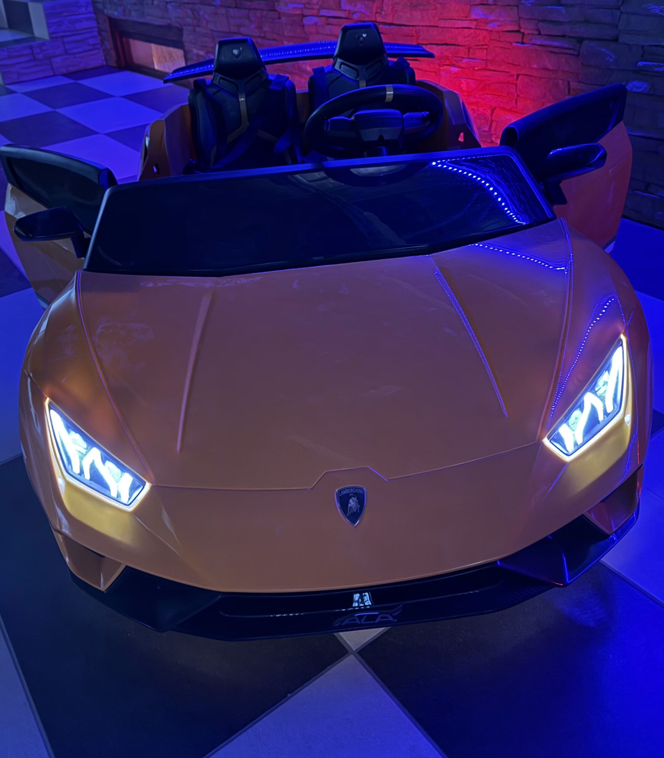 Lamborghini Revuelto 4x4 Premium - Image 17